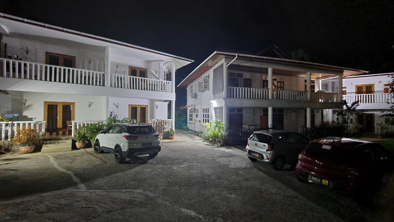 La Maison Hibiscus Self Catering Accommodation Beau Vallon  Bagian luar foto